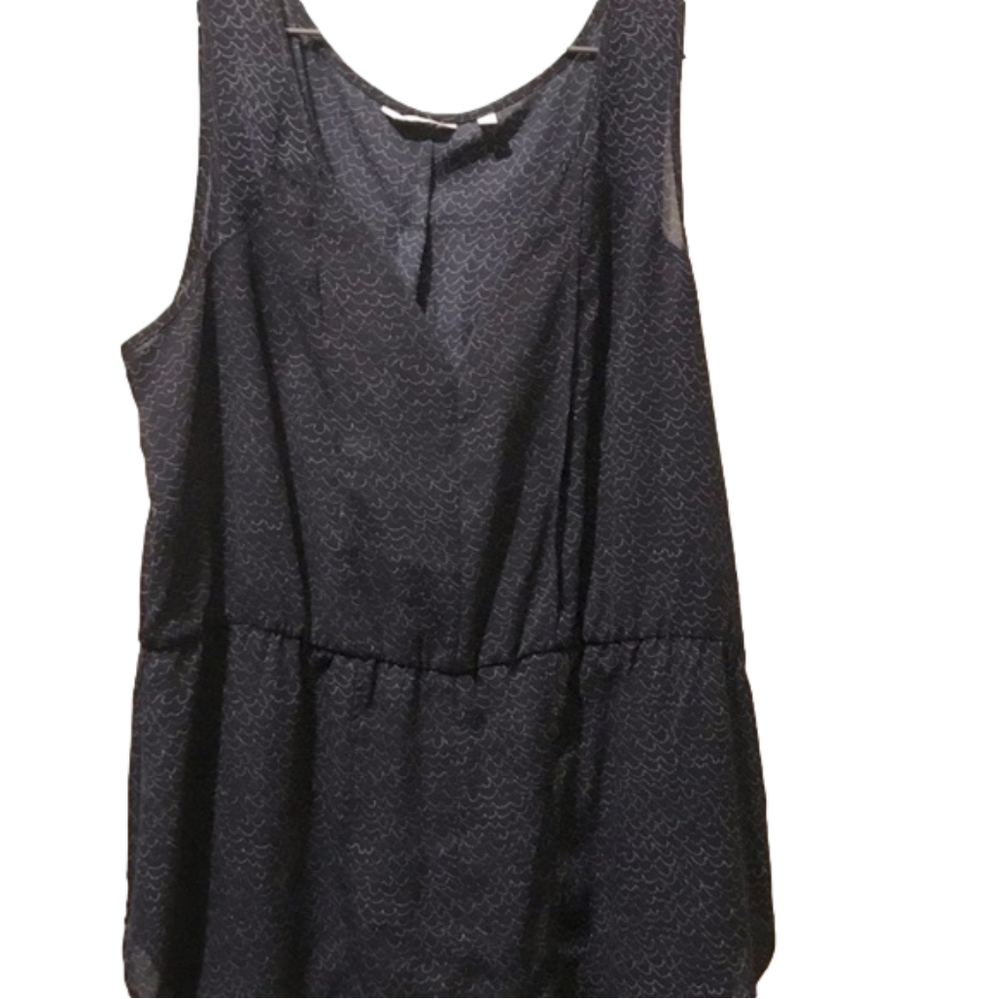 NWT Sleeveless Navy & White Print Dropped Waist V-neck Blouse